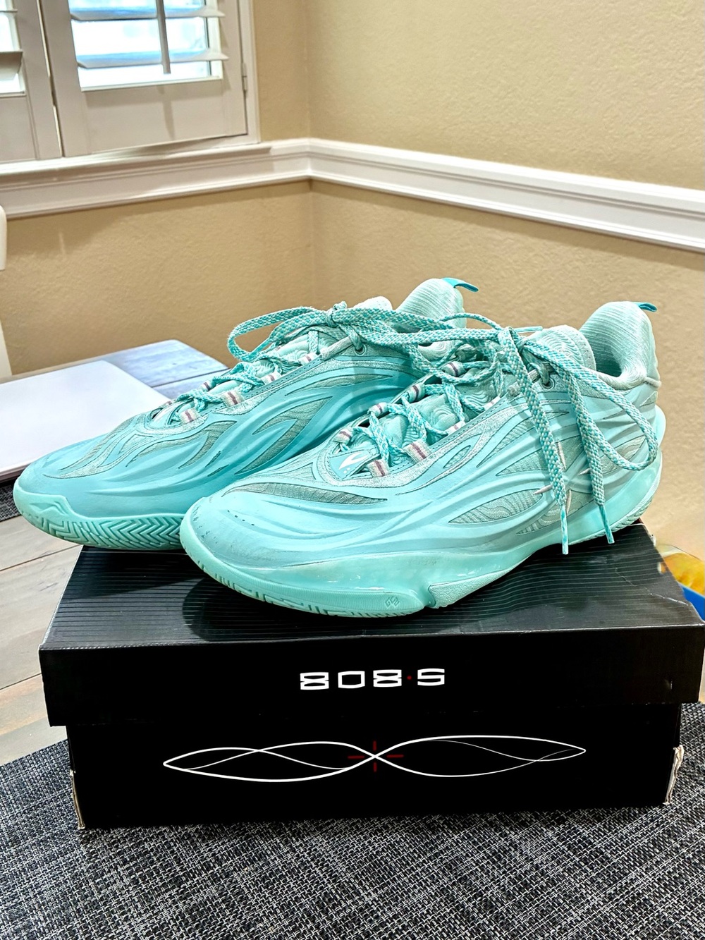 808s Women’s Sneakers in Aqua Teal
